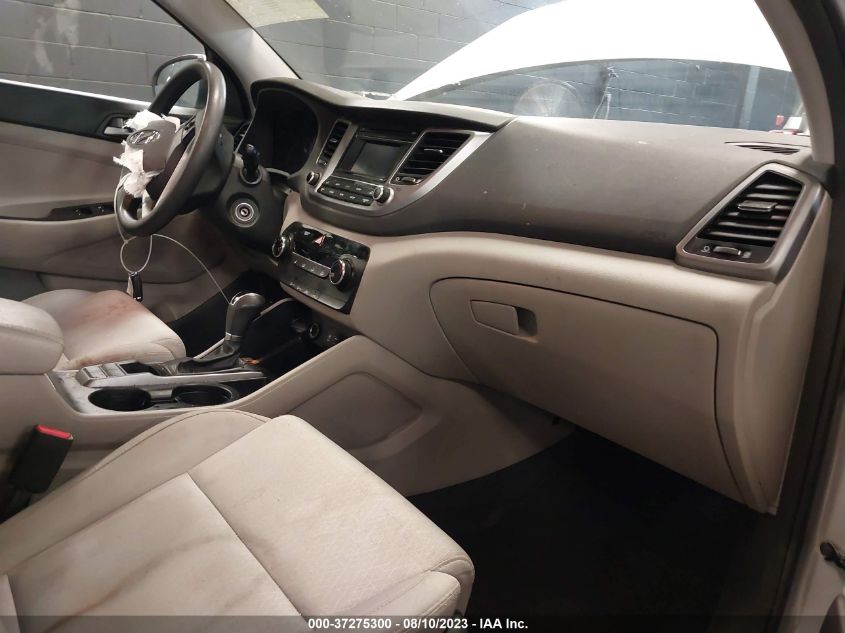 2017 HYUNDAI TUCSON SE - KM8J3CA45HU521438