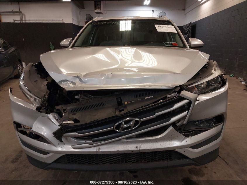 2017 HYUNDAI TUCSON SE - KM8J3CA45HU521438