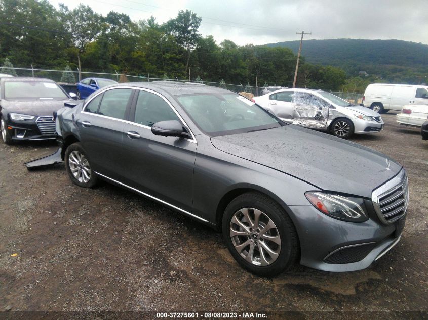 MERCEDES-BENZ-E-CLASS-WDDZF4KB4KA506140