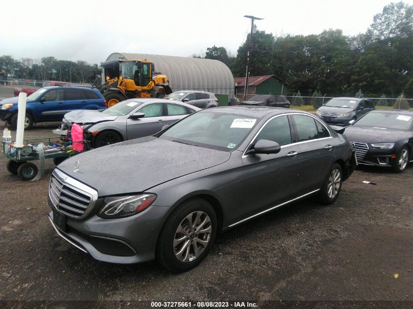 WDDZF4KB4KA506140 2019 MERCEDES-BENZ E-CLASS, photo no. 2