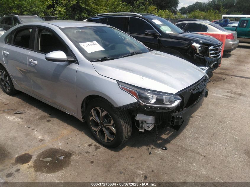 3KPF24AD5KE013205 Kia Forte LXS