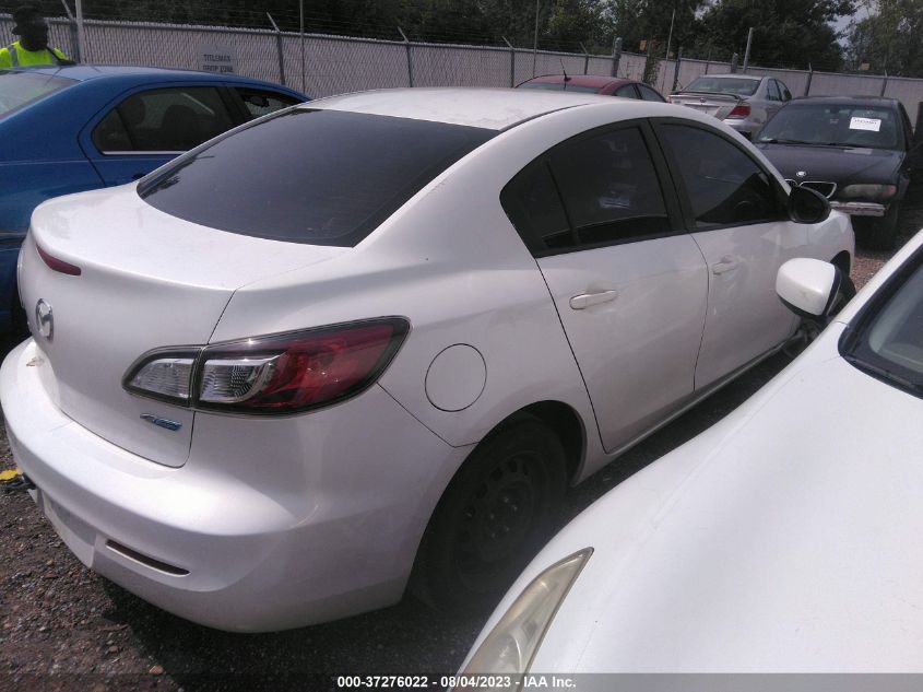 2013 MAZDA MAZDA3 I SPORT - JM1BL1U75D1745145