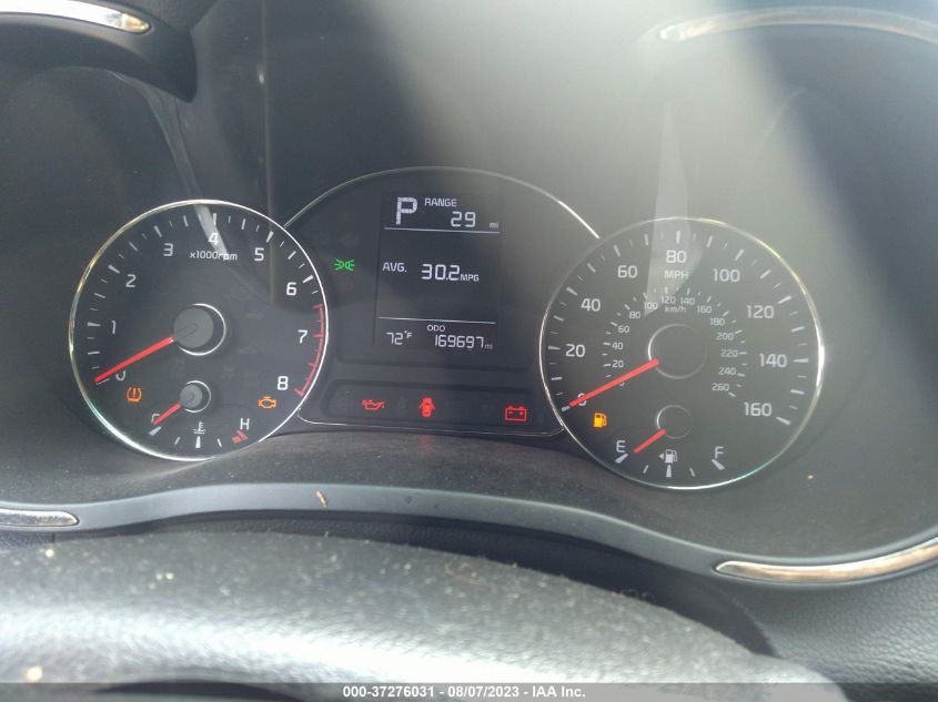 2017 KIA FORTE LX - 3KPFK4A70HE040511