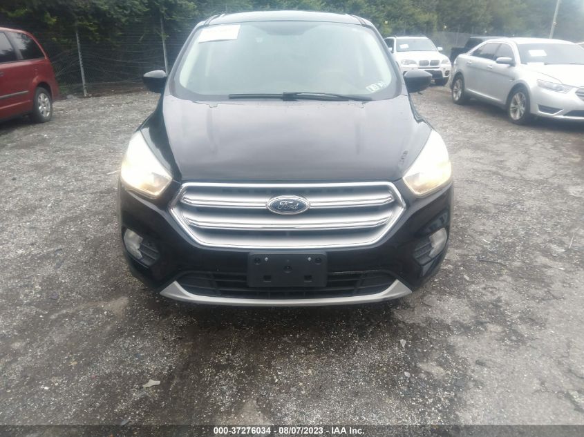 2017 FORD ESCAPE SE - 1FMCU9GD4HUD33672