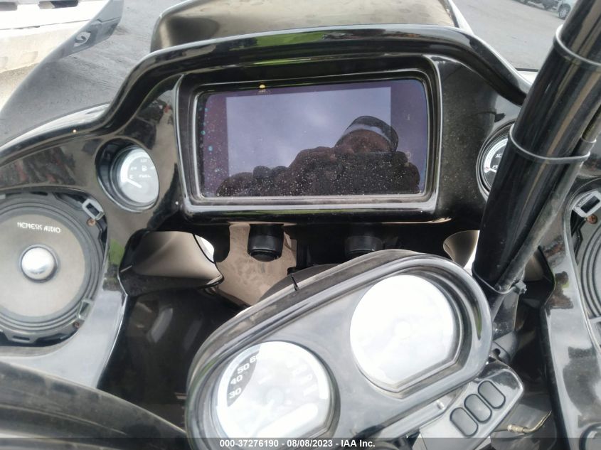 2022 HARLEY-DAVIDSON FLTRK 1HD1KZF16NB606271