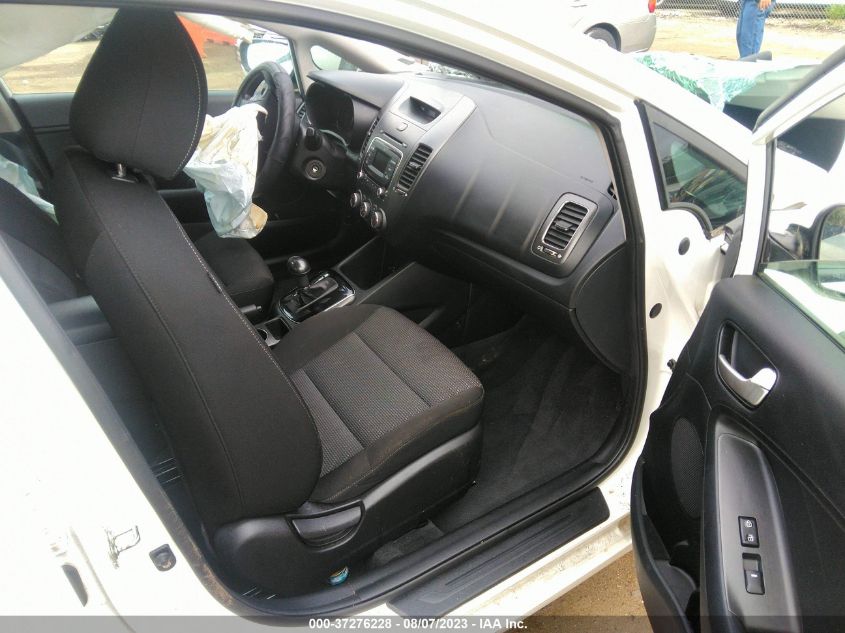 2017 KIA FORTE LX - 3KPFK4A74HE158271