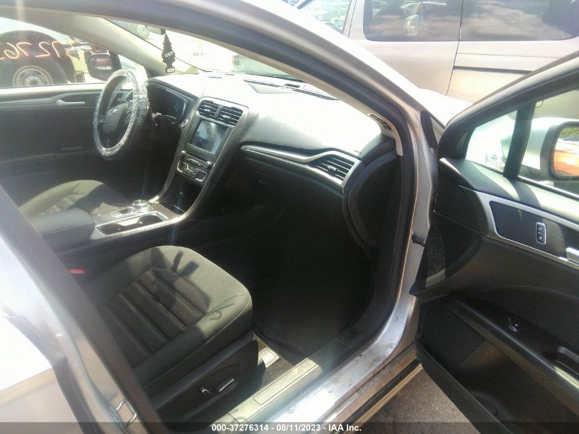2017 FORD FUSION SE - 3FA6P0HDXHR404227