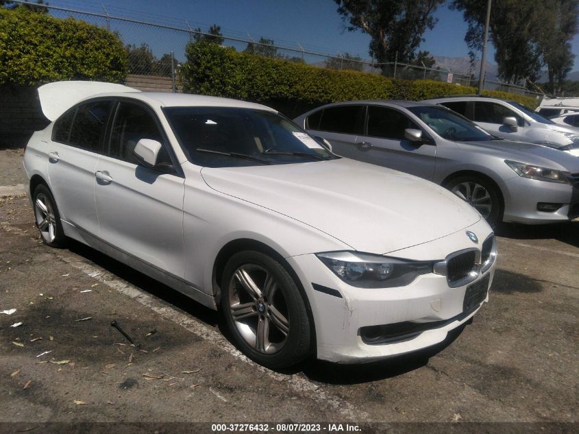 2013 BMW 3 SERIES 320I XDRIVE - WBA3C3C53DF982099