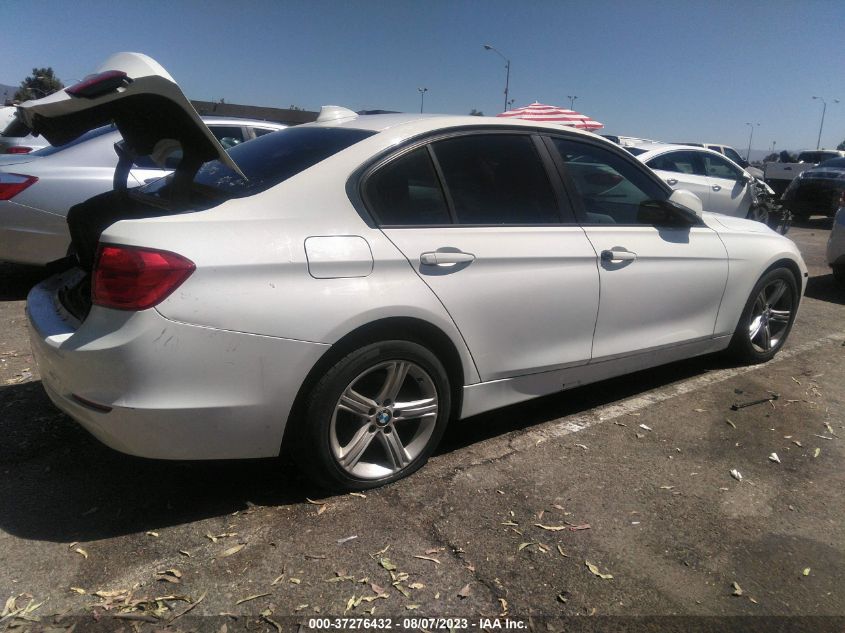 2013 BMW 3 SERIES 320I XDRIVE - WBA3C3C53DF982099