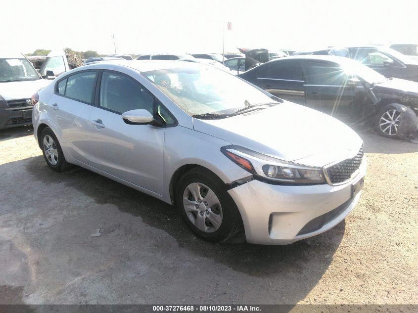 2017 KIA FORTE LX - 3KPFK4A72HE064583