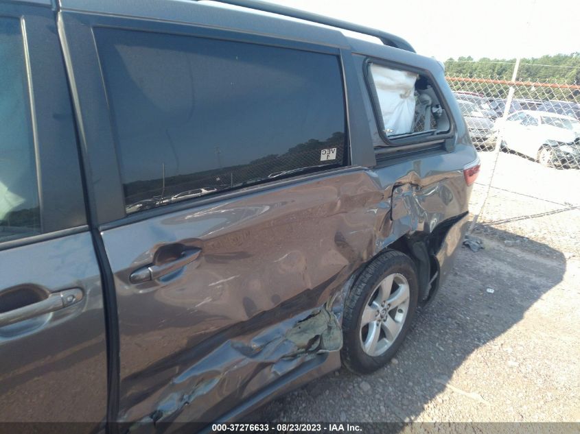 2018 TOYOTA SIENNA LE - 5TDKZ3DC8JS901989