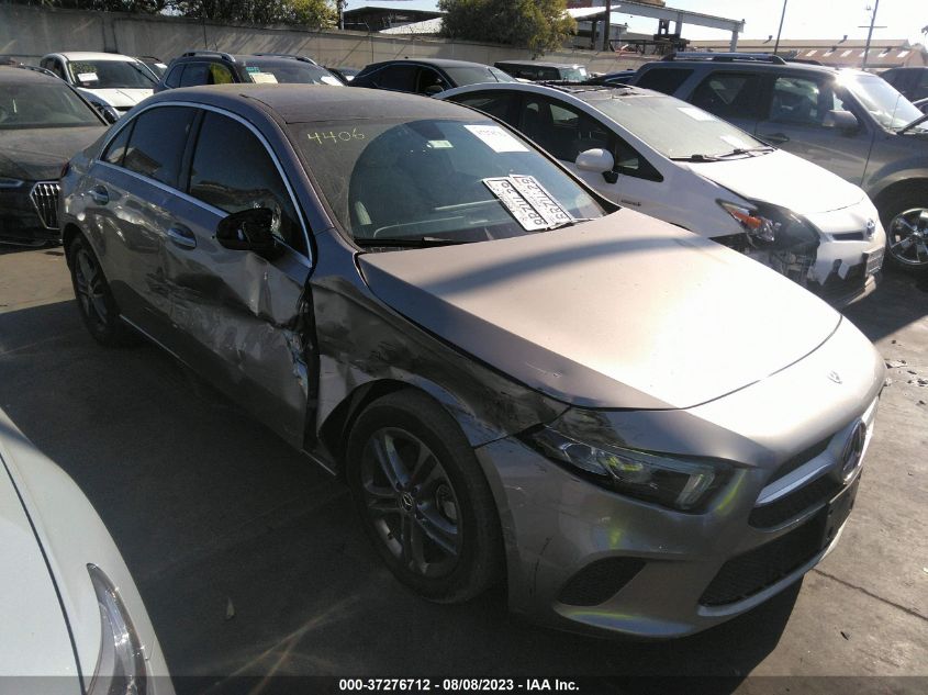 2020 MERCEDES-BENZ A-CLASS A 220 - W1K3G4EB1LJ235814