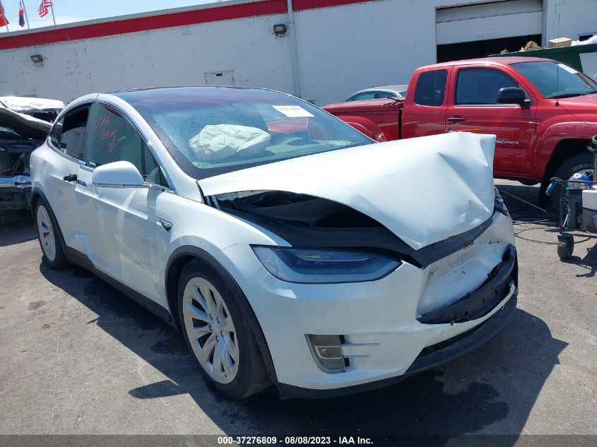 5YJXCBE29LF264450 TESLA MODEL X LONG RANGE 2020