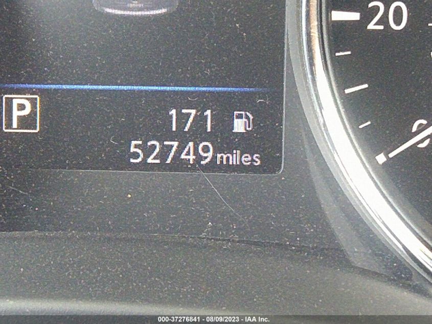 2019 NISSAN ROGUE SV - 5N1AT2MT7KC746082