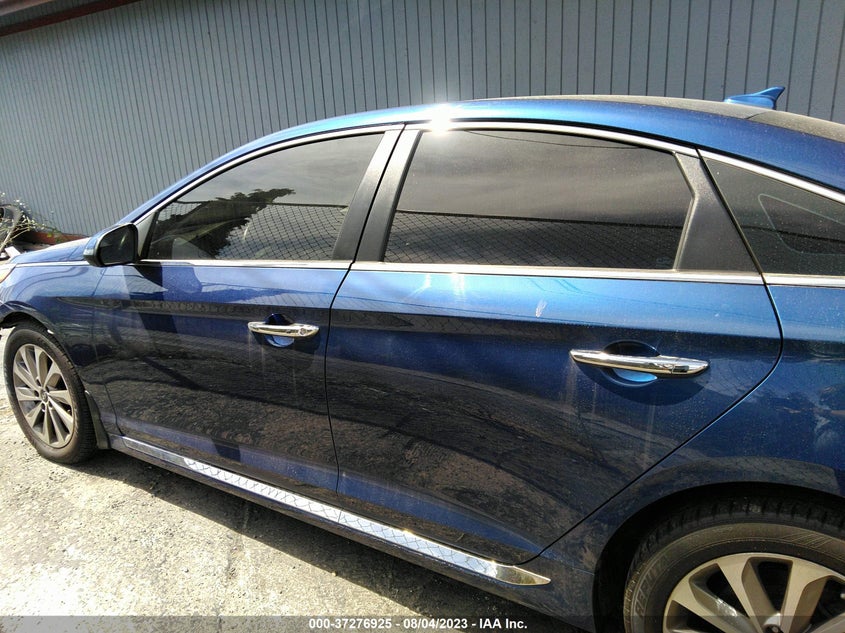 VIN 5NPE34AF7HH595581 2017 HYUNDAI SONATA SPORT