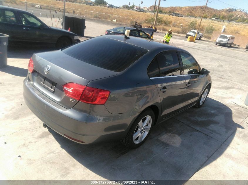 2013 VOLKSWAGEN JETTA SEDAN TDI W/PREMIUM - 3VWLL7AJXDM389413