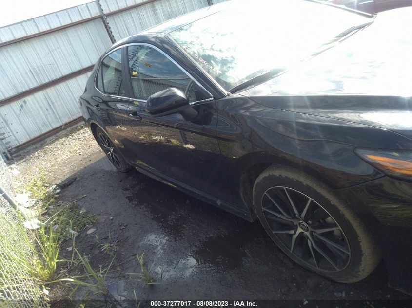 2021 TOYOTA CAMRY SE - 4T1G11AK7MU521664