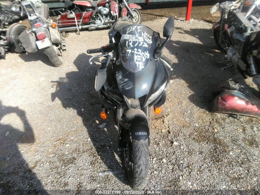 2023 YAMAHA YZFR3 A MH3RH18Y6PK009334