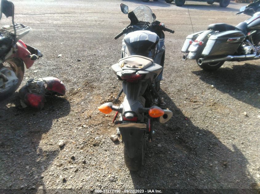 2023 YAMAHA YZFR3 A MH3RH18Y6PK009334