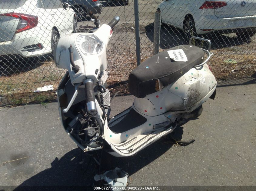 2014 VESPA GTS 300 SUPER ZAPM459L4E5704288