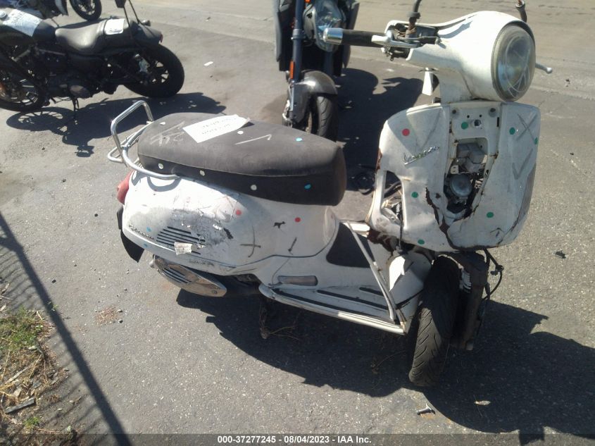 2014 VESPA GTS 300 SUPER ZAPM459L4E5704288