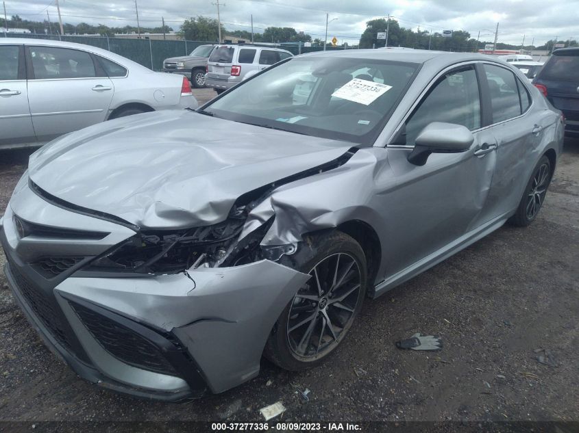 2022 TOYOTA CAMRY SE/SE NIGHT SHADE - 4T1G11AK1NU067834