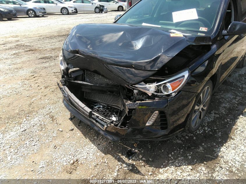 2018 HYUNDAI ELANTRA GT - KMHH35LE2JU011196