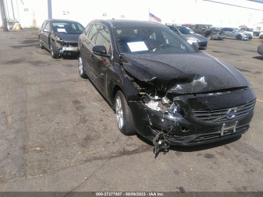 YV140MEK1H1368433 VOLVO V60 PREMIER 2017