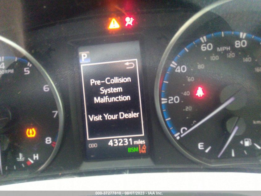 2018 TOYOTA RAV4 XLE/ADVENTURE - JTMWFREV1JJ185849