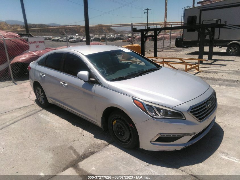 2015 HYUNDAI SONATA 2.4L SE - 5NPE24AF6FH207160