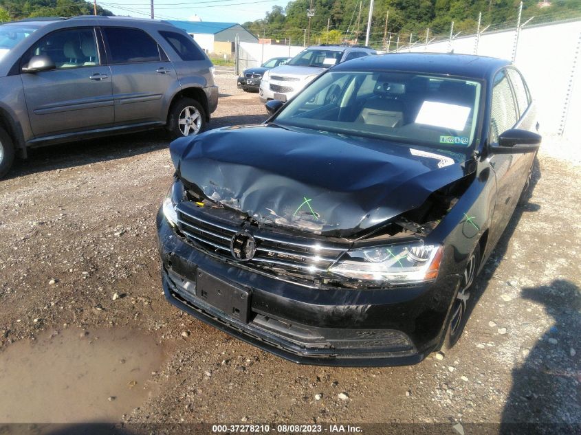 2018 VOLKSWAGEN JETTA SE/WOLFSBURG - 3VWDB7AJ8JM211423