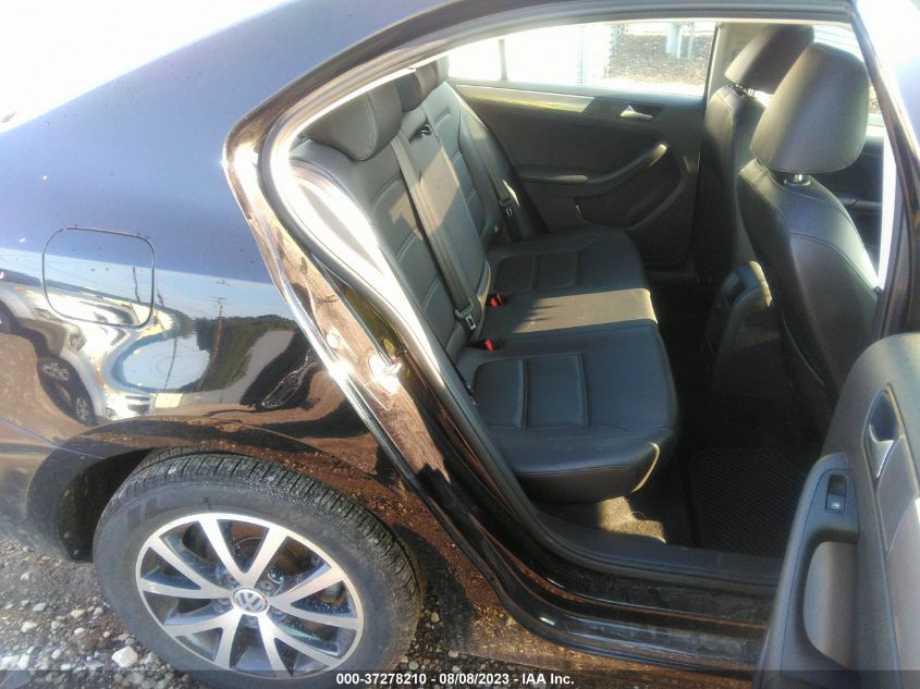 2018 VOLKSWAGEN JETTA SE/WOLFSBURG - 3VWDB7AJ8JM211423