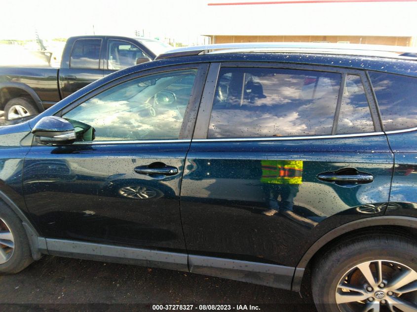 2017 TOYOTA RAV4 XLE - JTMRFREV1HJ172297