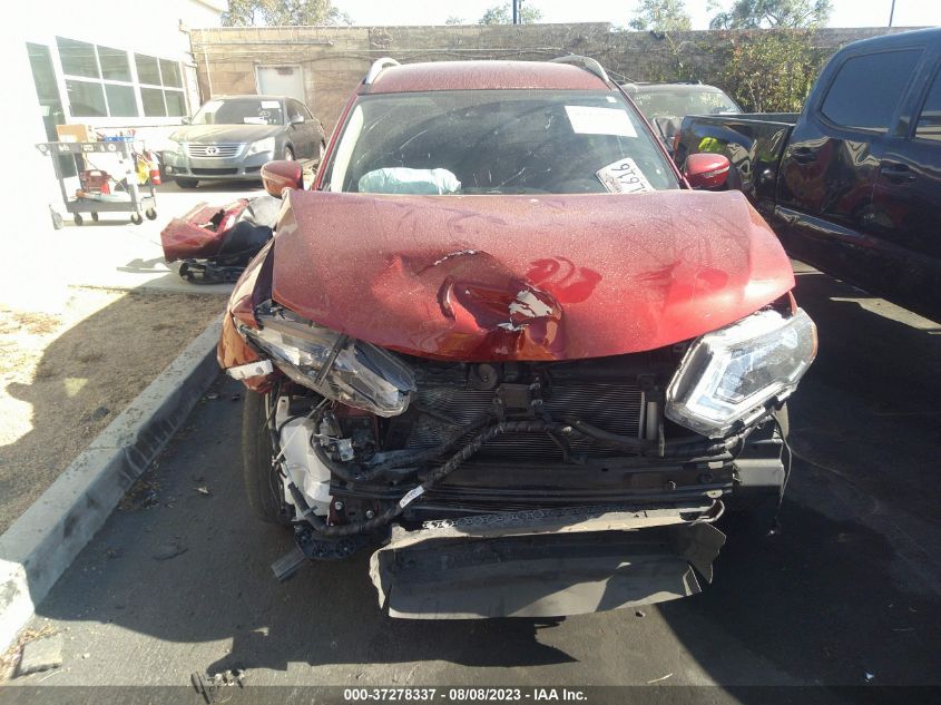 2019 NISSAN ROGUE SV - 5N1AT2MT3KC707957