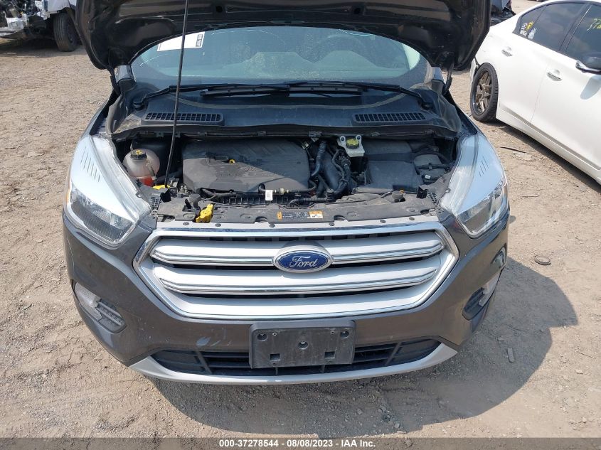 2018 FORD ESCAPE SE - 1FMCU9GD7JUA99422