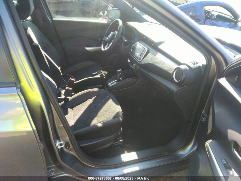 2019 NISSAN KICKS SV - 3N1CP5CU4KL523616