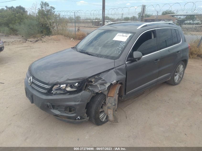 2016 VOLKSWAGEN TIGUAN SE - WVGAV7AX2GW579053