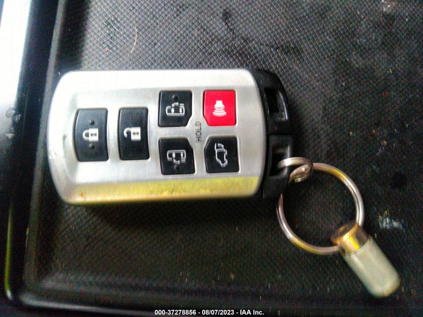 2017 TOYOTA SIENNA XLE AUTO ACCESS - 5TDYZ3DC9HS785805