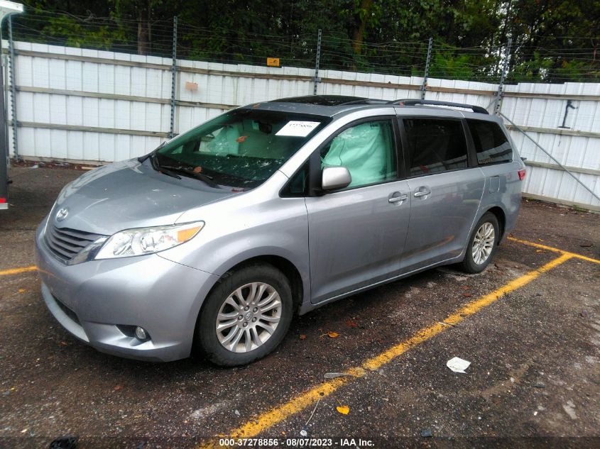 2017 TOYOTA SIENNA XLE AUTO ACCESS - 5TDYZ3DC9HS785805