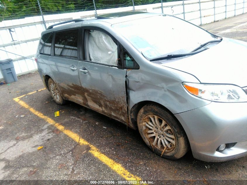 2017 TOYOTA SIENNA XLE AUTO ACCESS - 5TDYZ3DC9HS785805