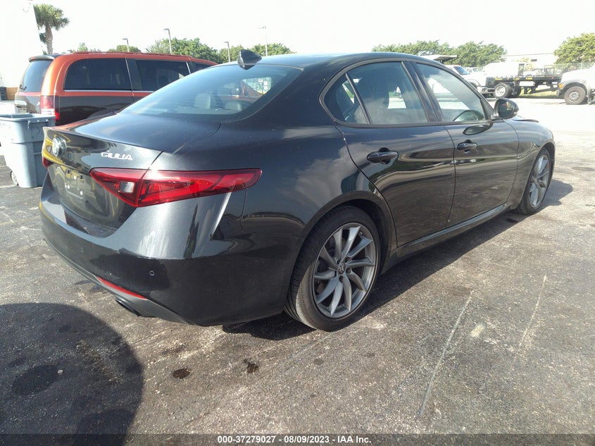 VIN ZARFAMANXP7671482 2023 ALFA ROMEO GIULIA