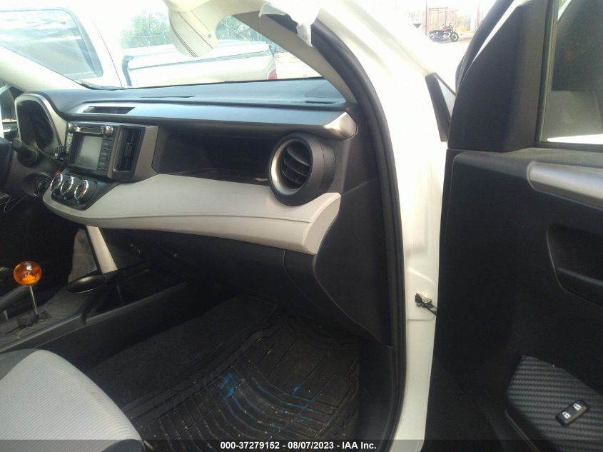 2014 TOYOTA RAV4 LE - JTMBFREV9EJ004985