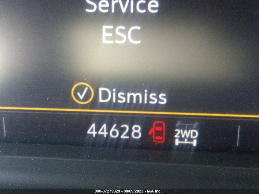 2021 CHEVROLET SILVERADO 1500 LT - 1GCUYDED7MZ244744