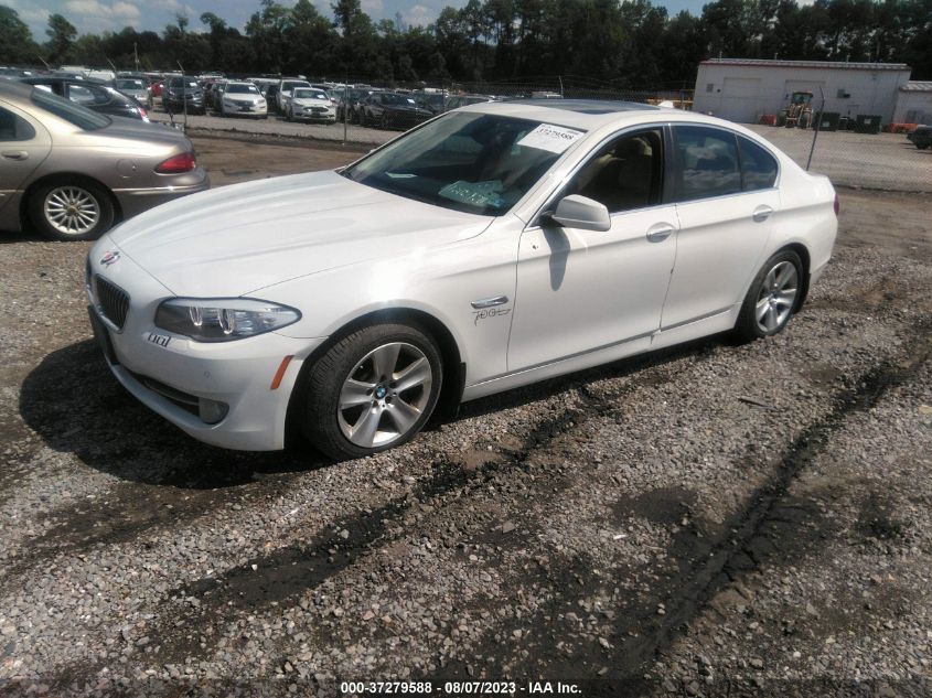 2013 BMW 5 SERIES 528I XDRIVE - WBAXH5C5XDD113767