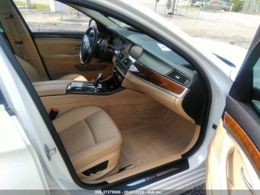 2013 BMW 5 SERIES 528I XDRIVE - WBAXH5C5XDD113767