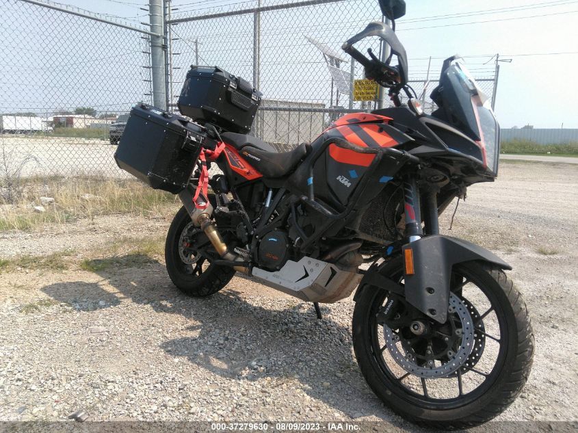 2019 KTM 1290 SUPER ADVENTURE S - VBKV79405KM915601