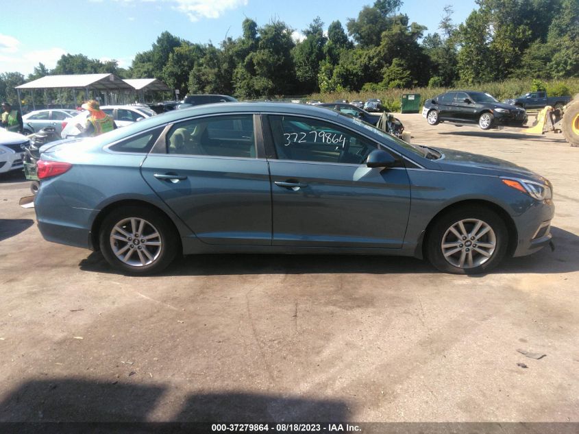 2015 HYUNDAI SONATA 2.4L SE - 5NPE24AF0FH211284