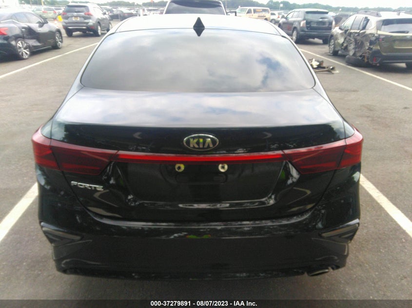 VIN 3KPF24AD3ME279986 2021 KIA FORTE LXS