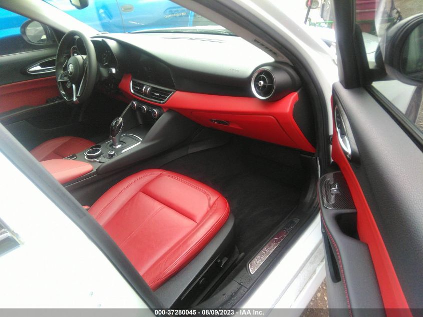 2017 ALFA ROMEO GIULIA - ZARFAEDN3H7548271