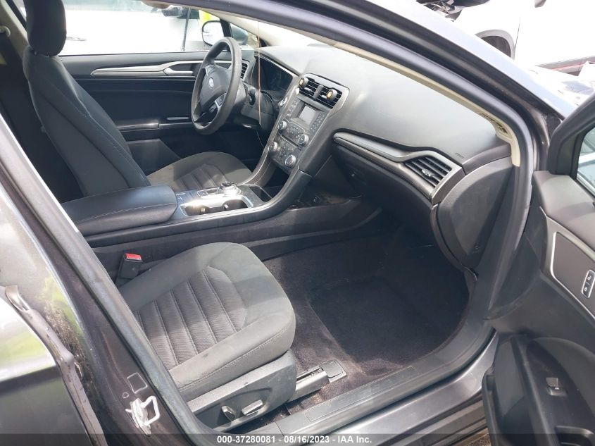 2017 FORD FUSION SE - 3FA6P0H73HR182088